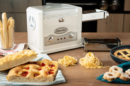 Marcato Electric Pasta Fresca Machine, Includes Lasagna, Fettuccine, Tagliolini