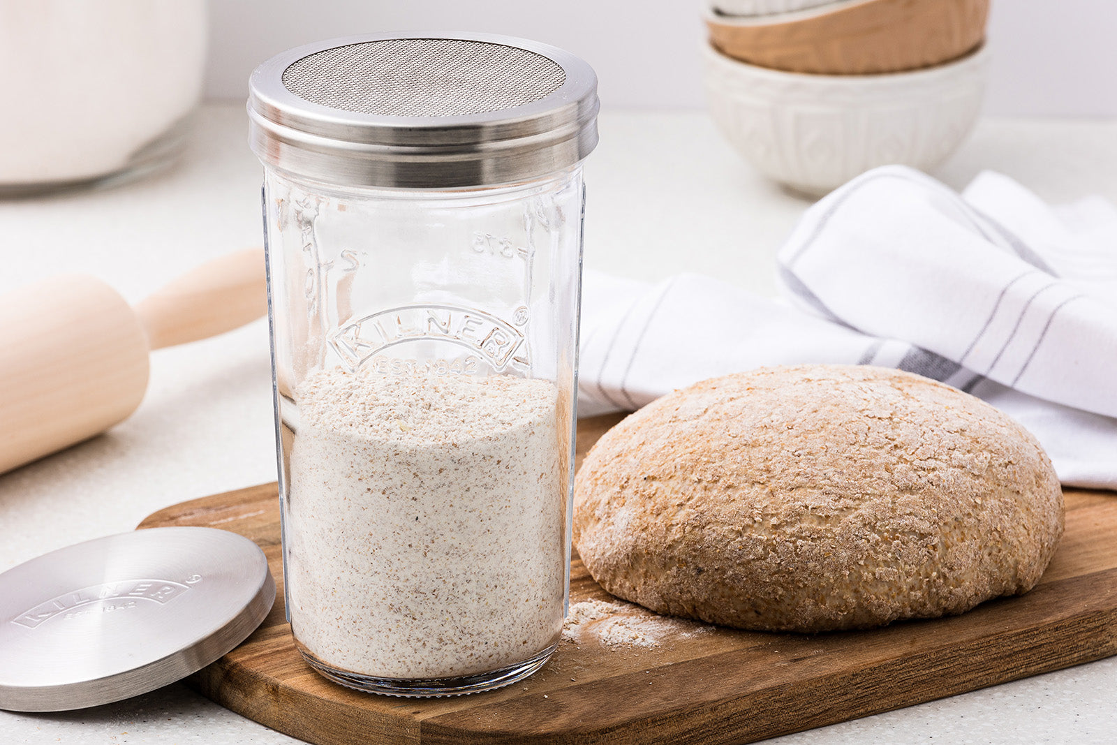 Kilner Sifter Jar Set, 0.5L Glass Baking Shaker with Mesh Lid and Cap