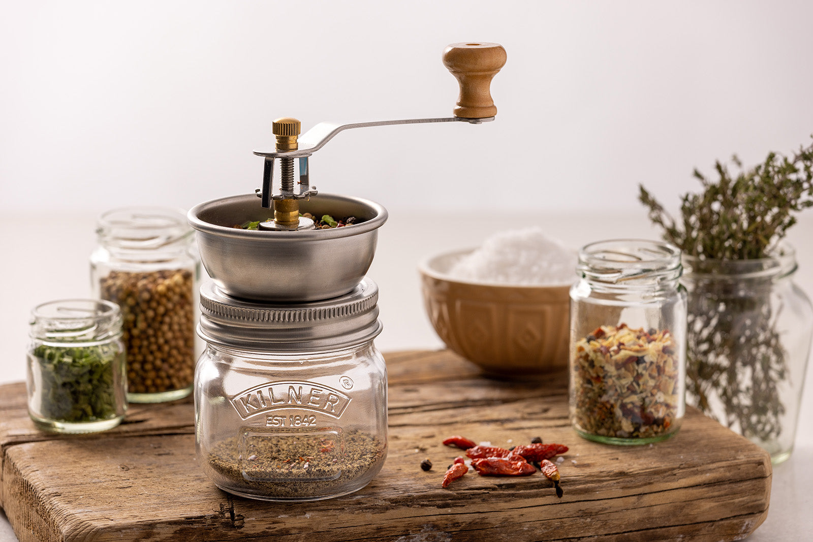 Kilner Seasoning Grinder, Refillable Glass Spice Mill with Stainless Steel Grinder