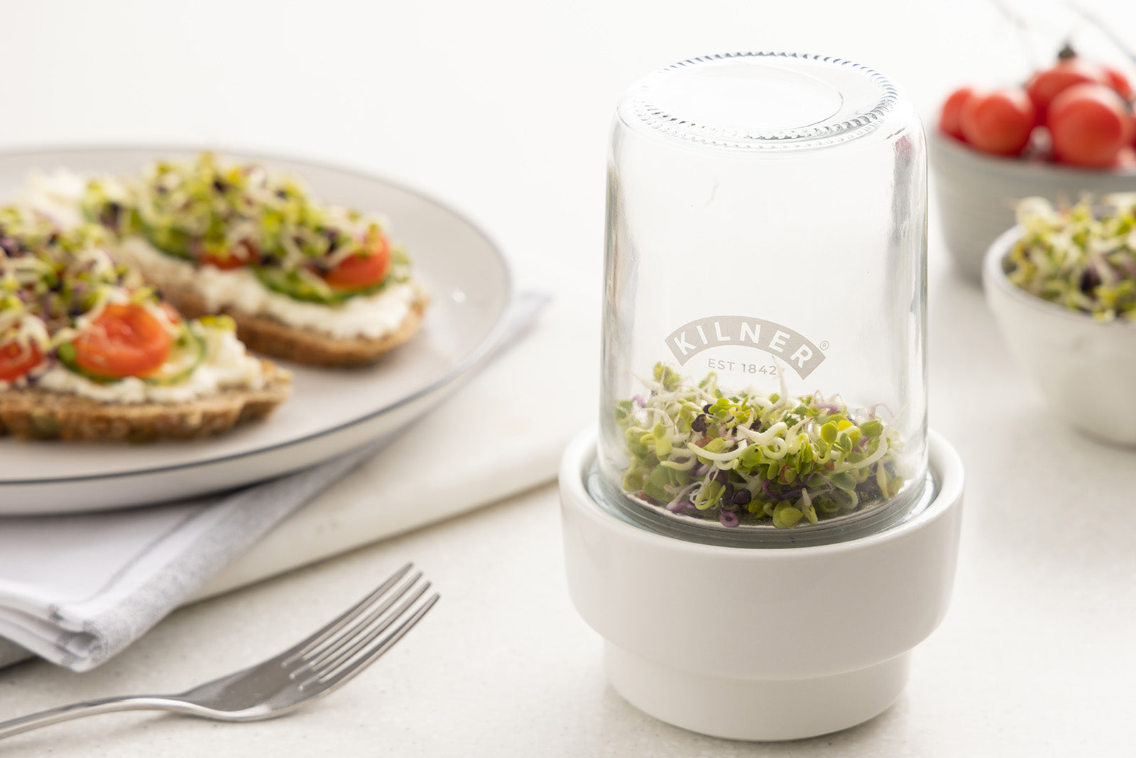 Kilner Food Prep Sprouting Set with Glass Jar and Ceramic Base