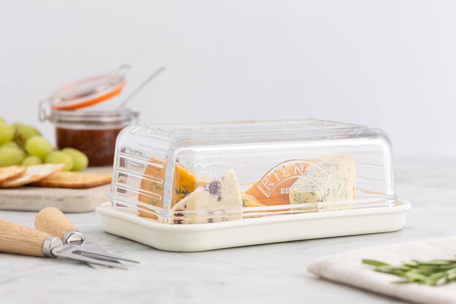 Kilner Fresh Cheese Storage Box with Ceramic Base