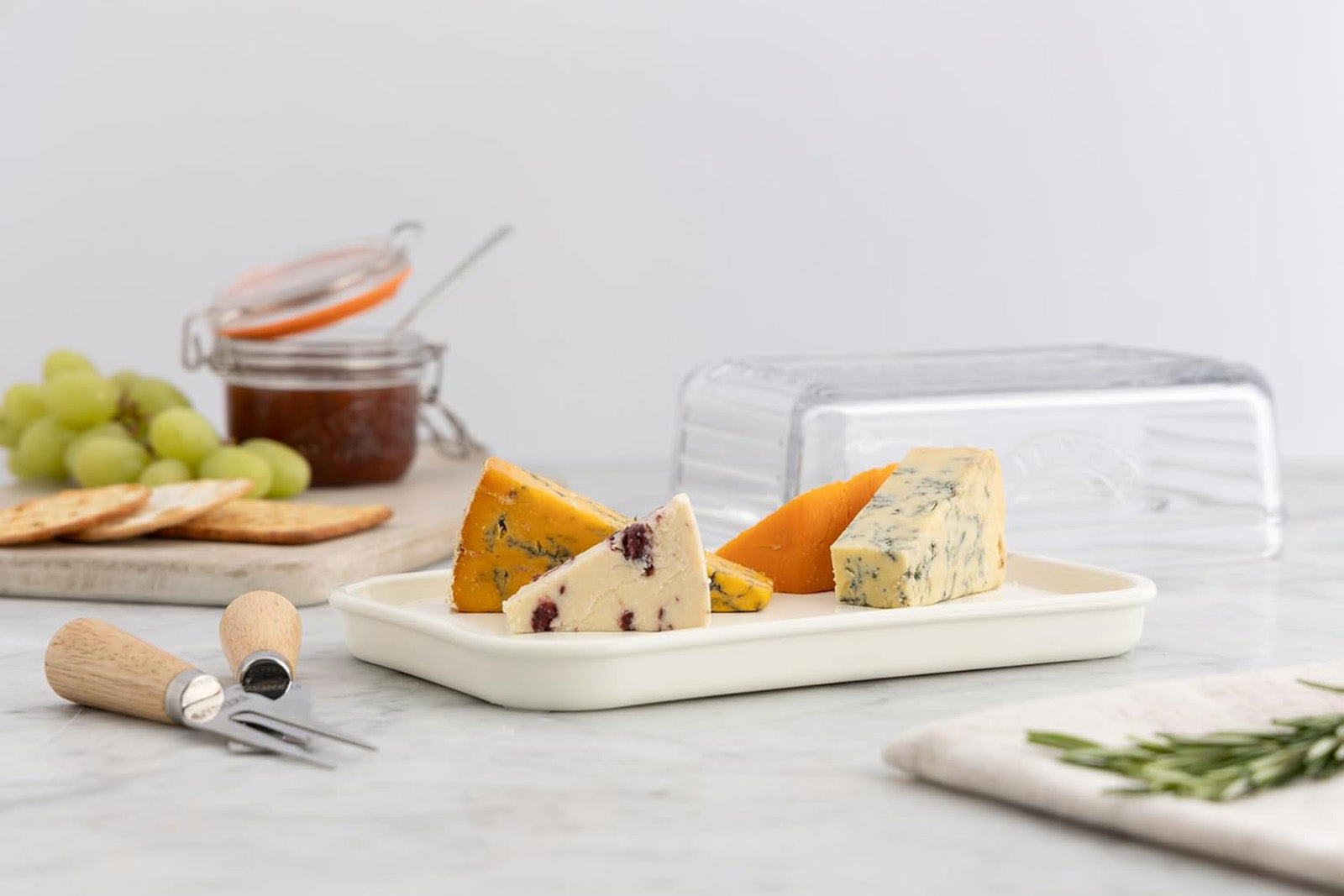 Kilner Fresh Cheese Storage Box with Ceramic Base