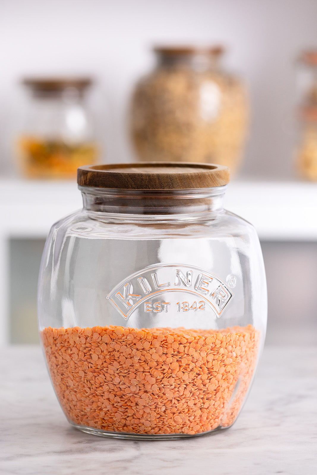 Kilner Universal Glass Storage Jar with Wooden Lid and Silicone Seal, 67.6 Ounce