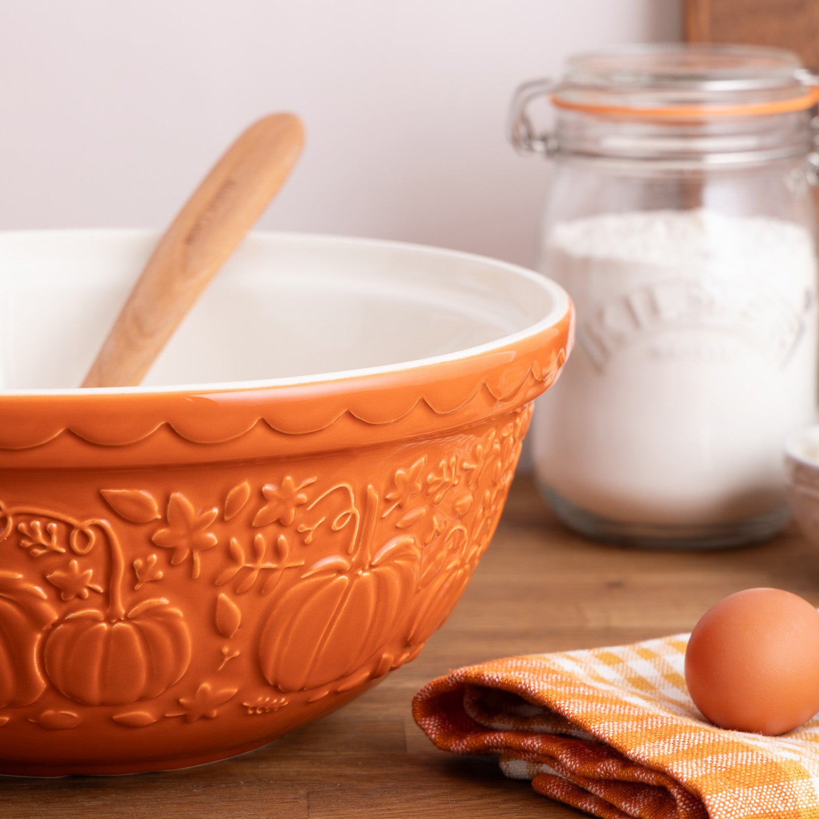 Mason Cash Pumpkin Mixing Bowl Size 12, 4.25-Quart, Orange