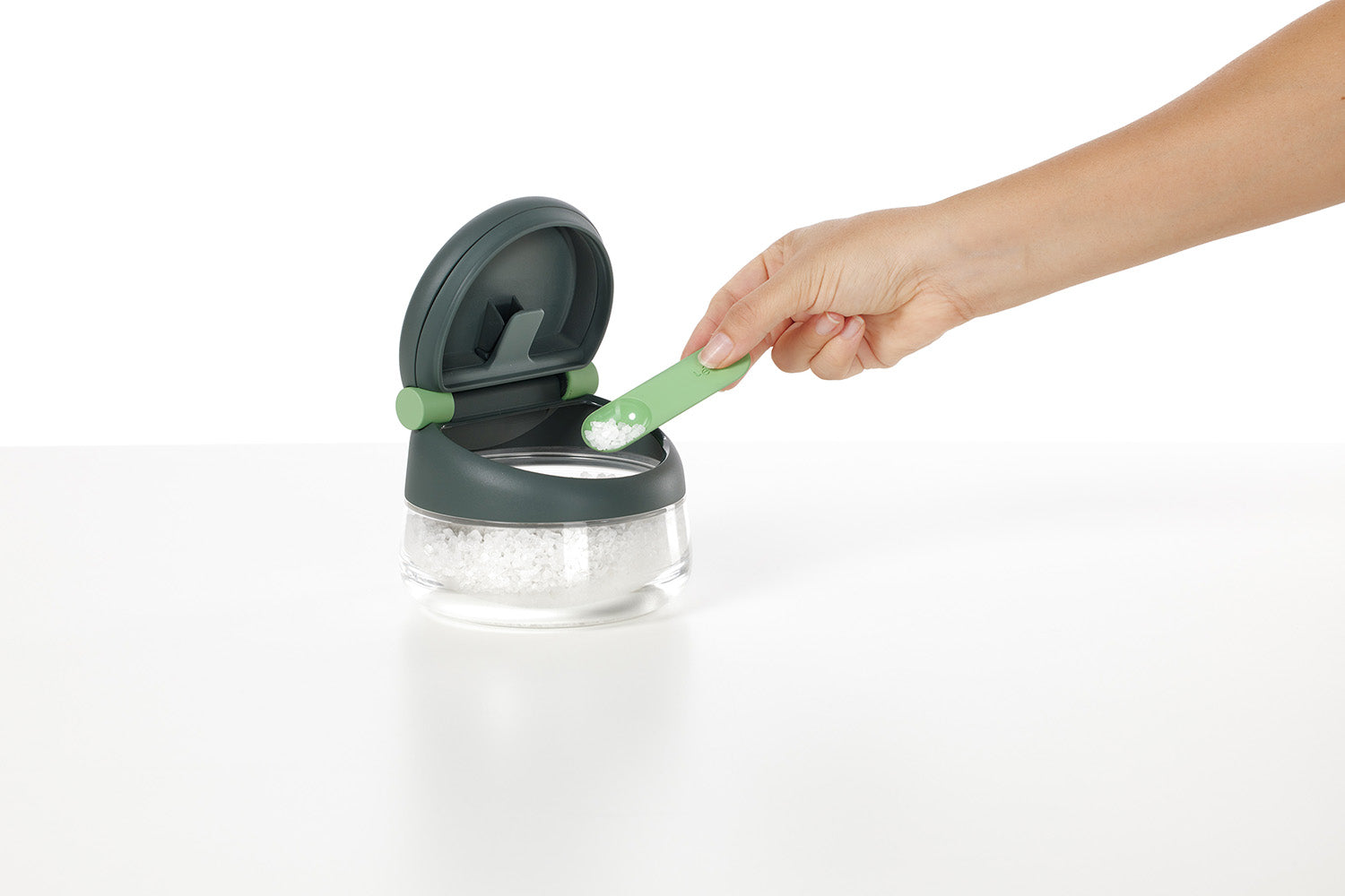 Lekue Salt Cellar, Glass and ABS, 16.9 oz, Black