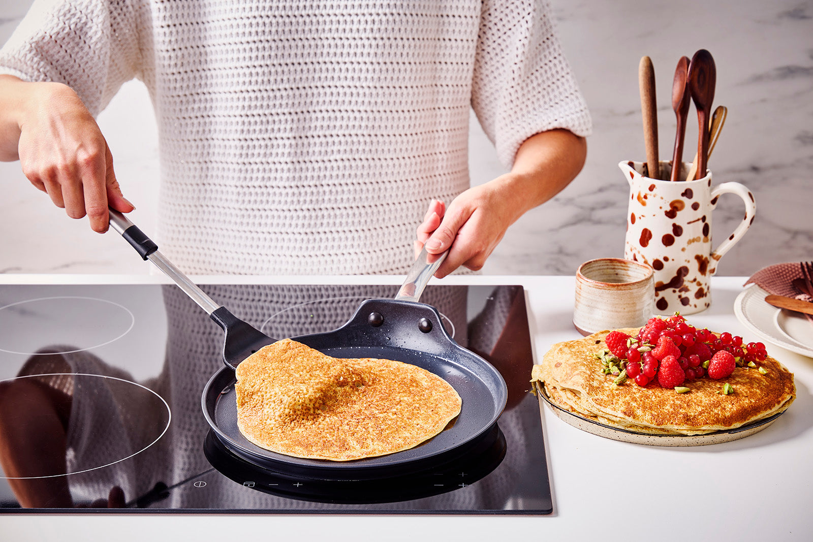 Alva Mastero 10.2-Inch Nonstick Pancake Griddle Pan