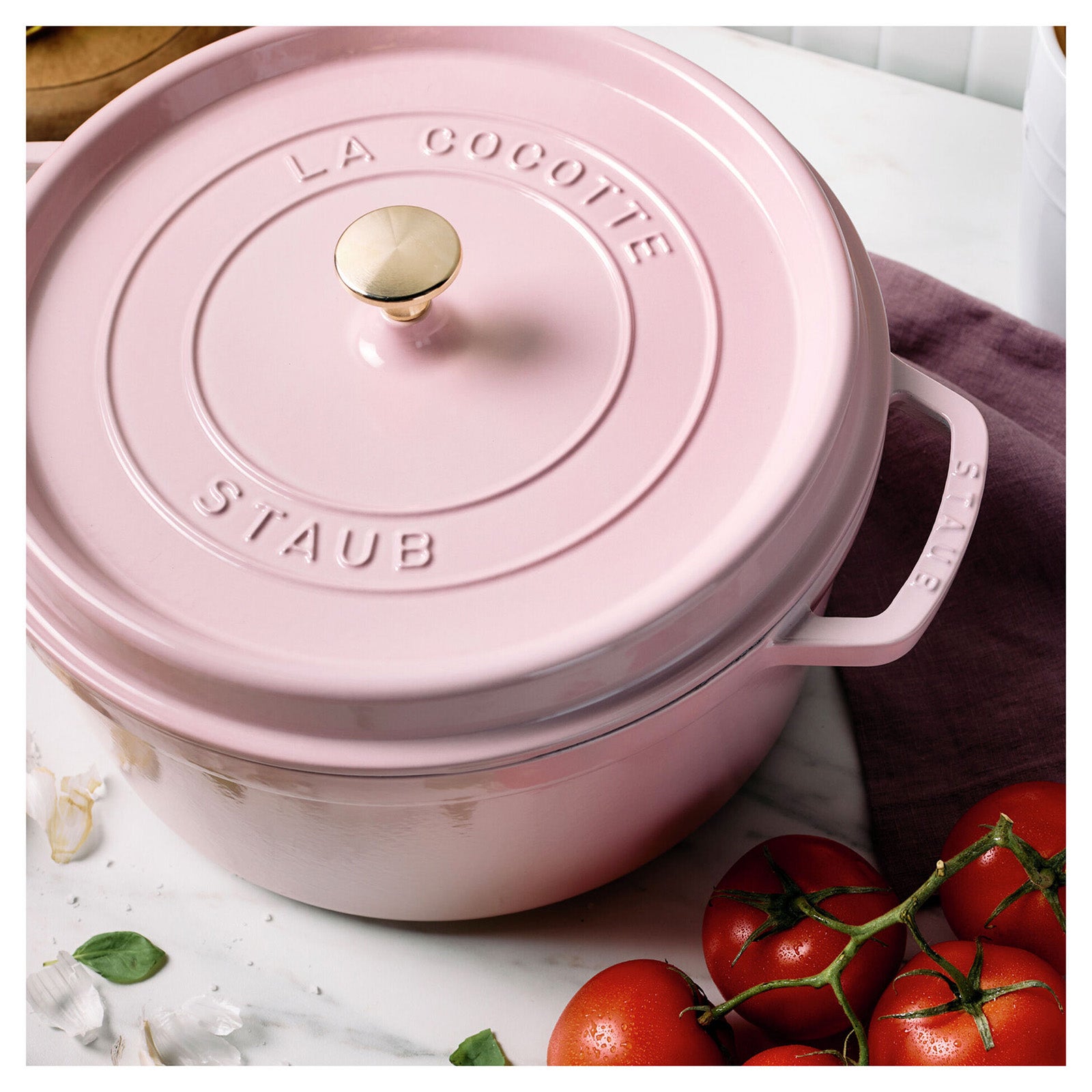 Staub 7-qt Round Cocotte, Peony Pink