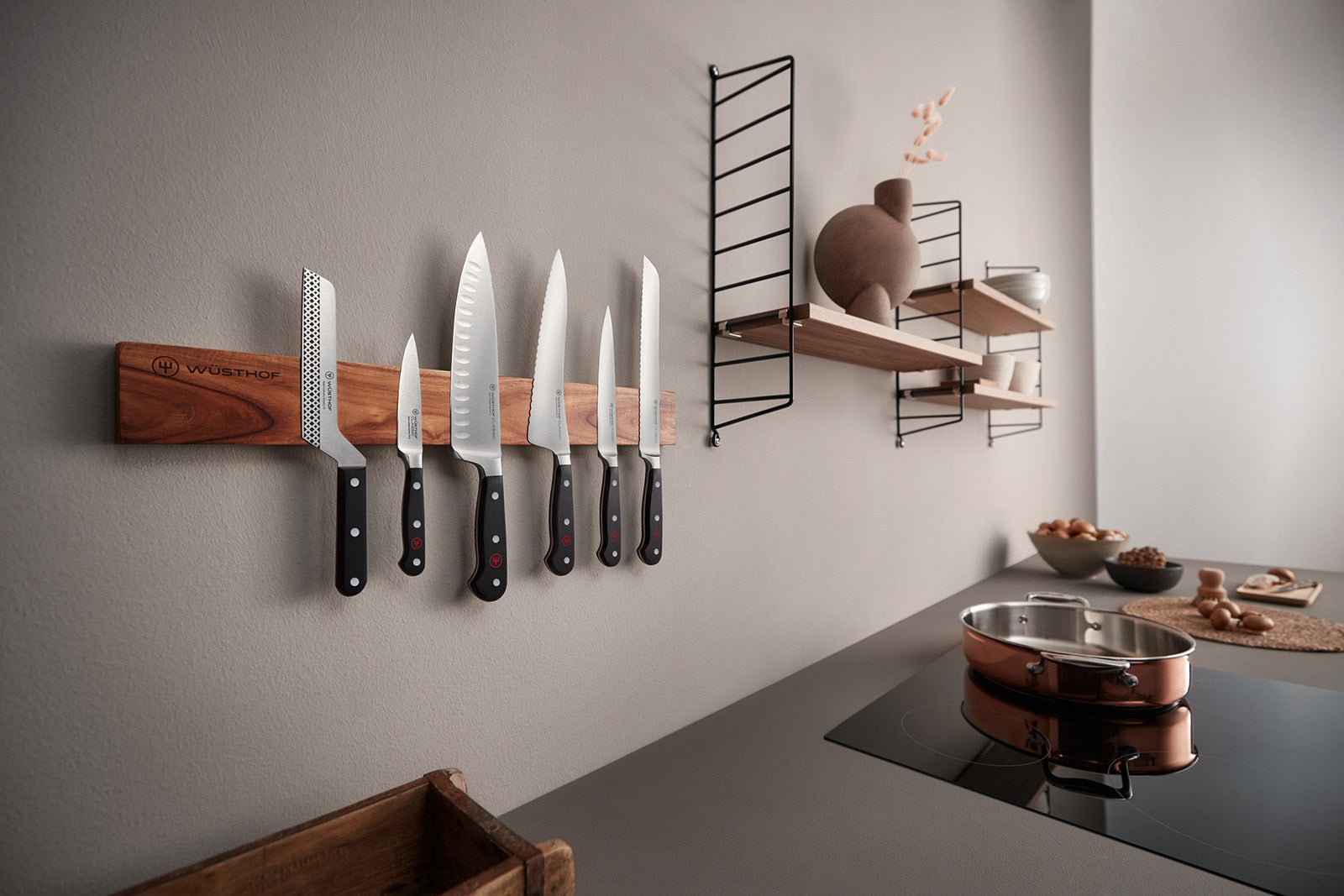 Wusthof Classic 9-Inch Double Serrated Bread Knife