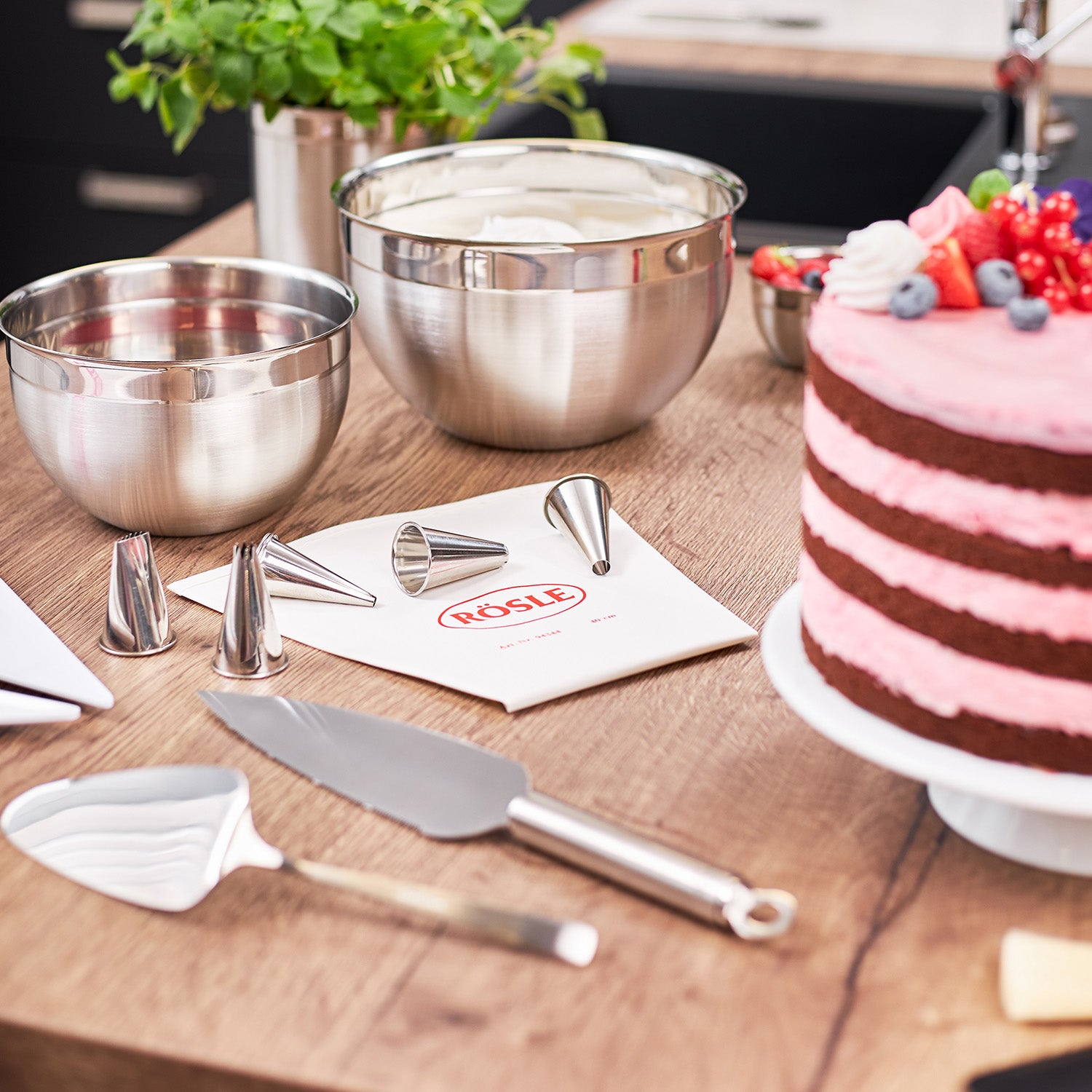 Rosle Stainless Steel Serrated Pie Server with Ergonomic Handle