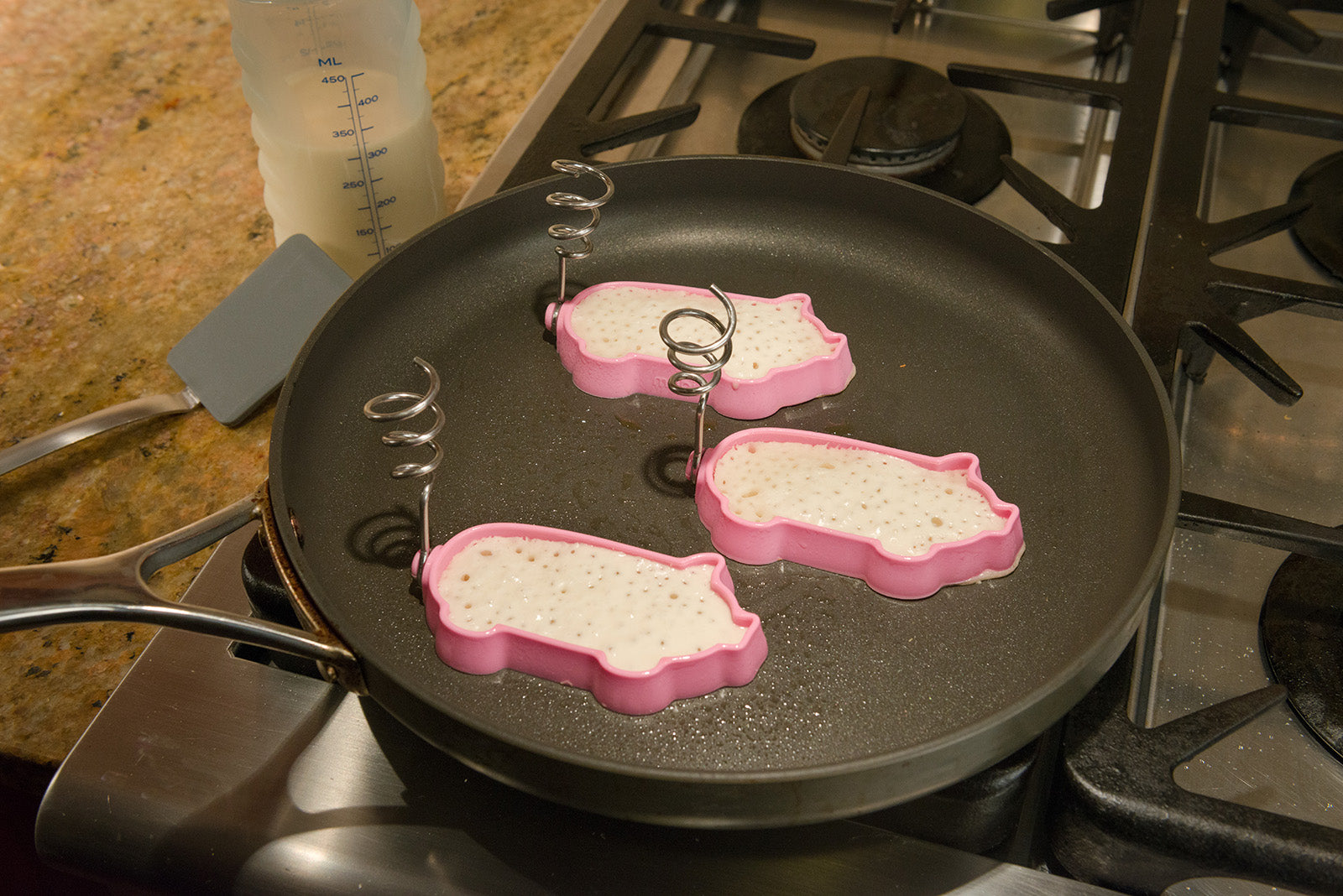 Mobi Little Piggy Silicone Pancake and Egg Molds, set of 2