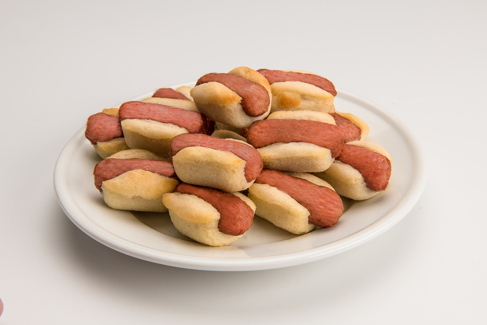 Mobi 12 Pigs in a Blanket Silicone Snack Mold, Mini Hot Dogs