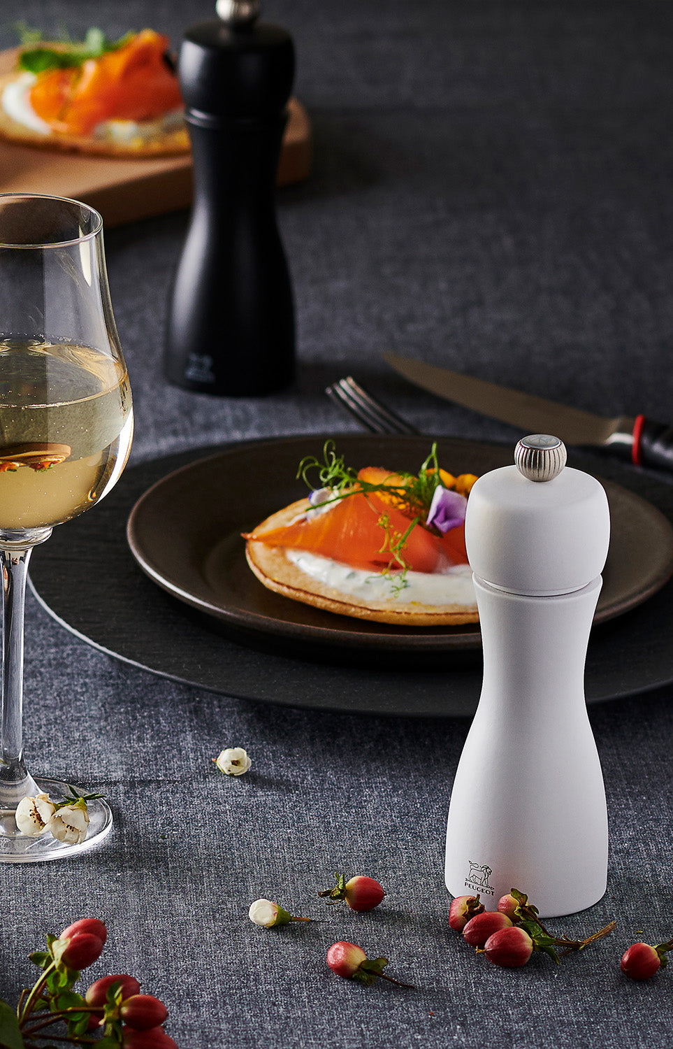 Peugeot Tahiti Duo 6 Inch Salt & Pepper Mill Set, Black and White