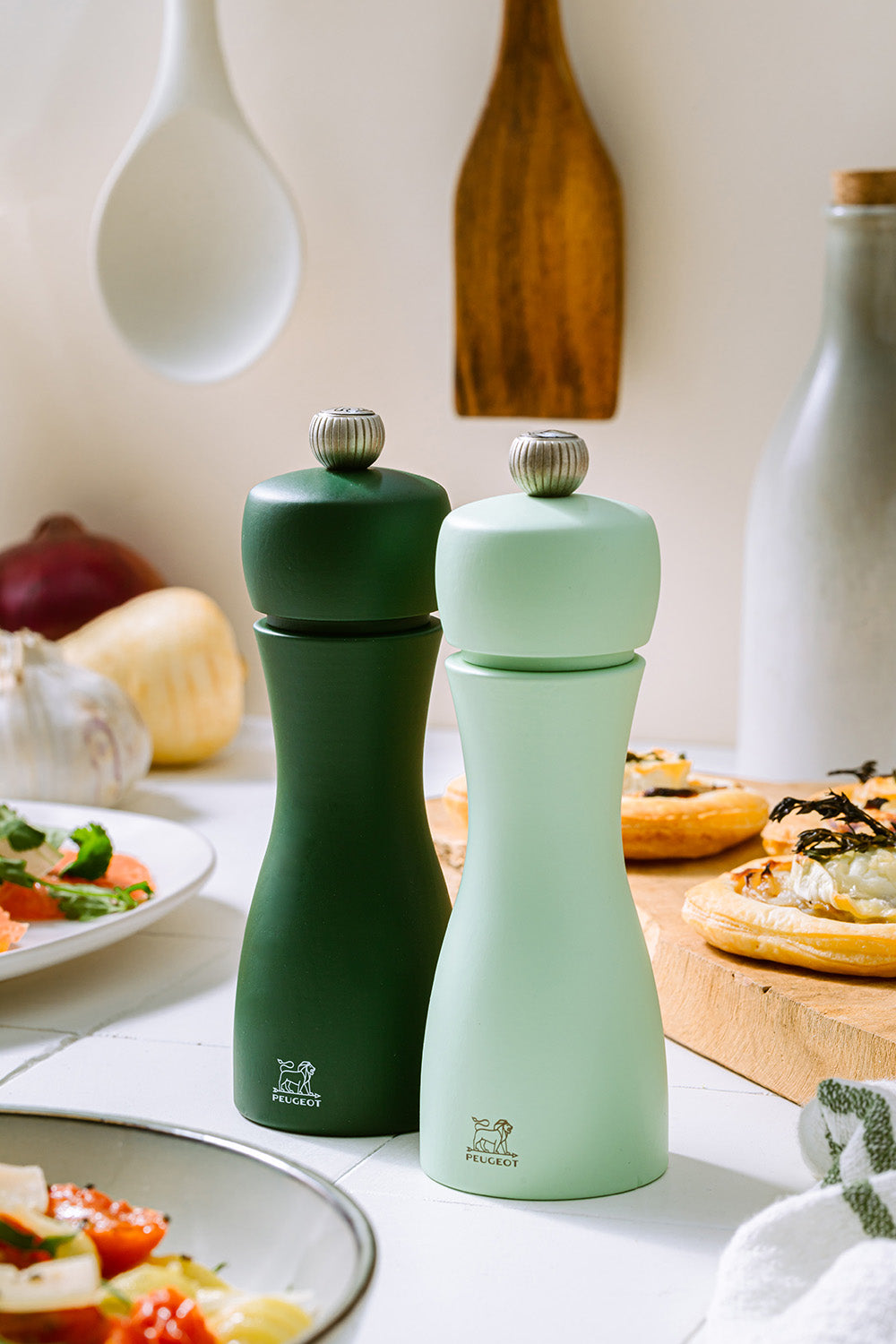 Peugeot Tahiti Duo 6 Inch Salt & Pepper Mill Set, Green Tones