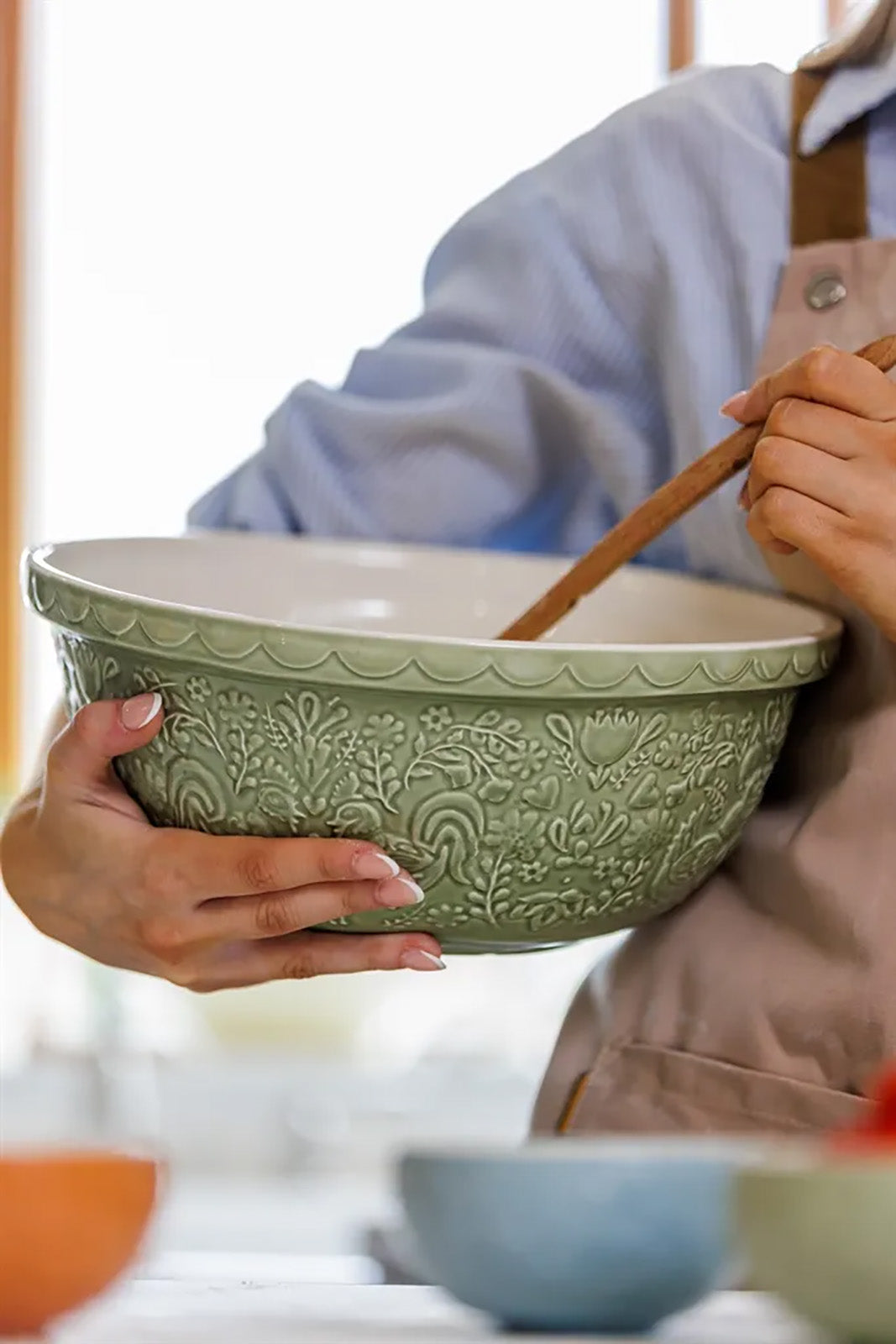 Mason Cash Home to Roost Size 12 Mixing Bowl, 4.25 Quart