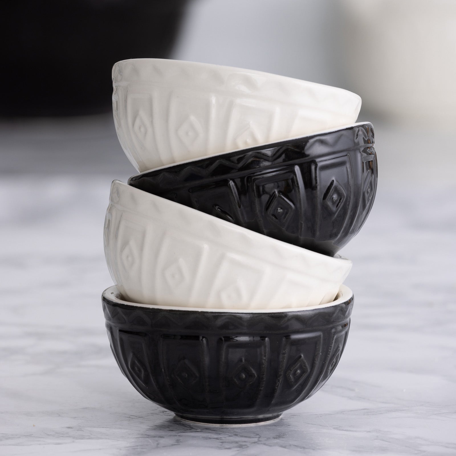 Mason Cash Color Mix Mini Prep Bowls, Black and Cream, Set of 4