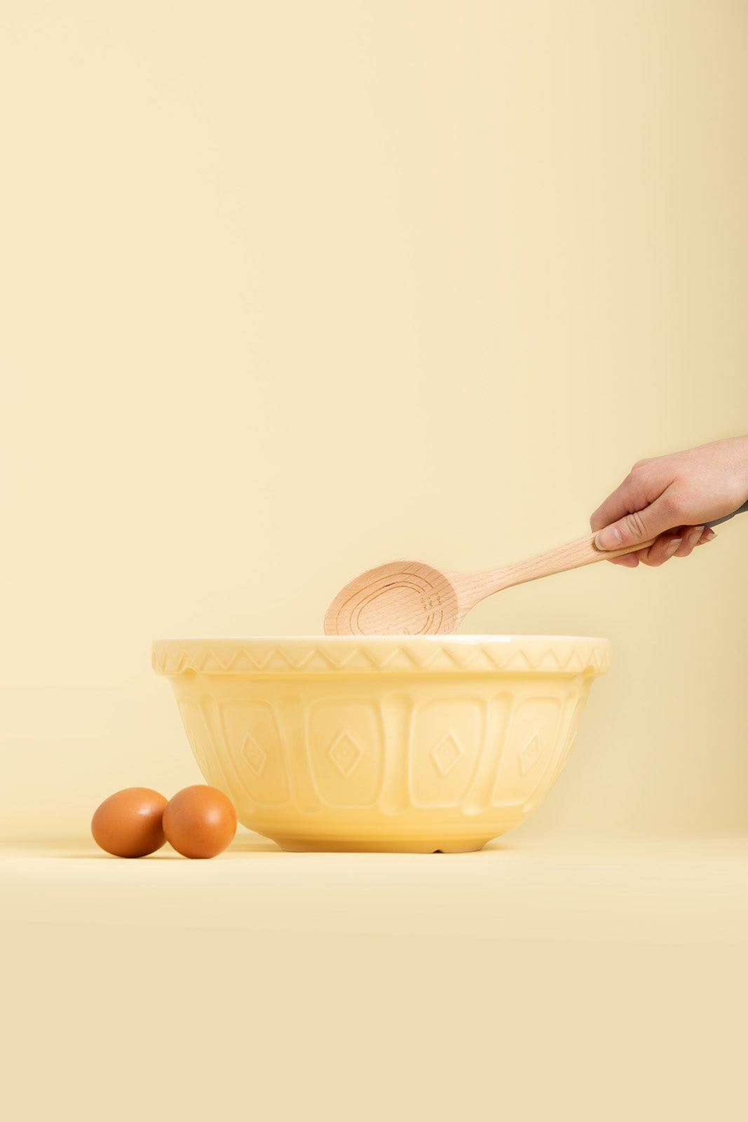 Mason Cash Color Mix Yellow Size 12 Mixing Bowl, 4.25 Quart
