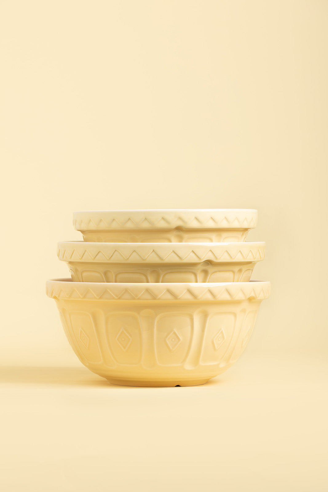 Mason Cash Color Mix Yellow Size 12 Mixing Bowl, 4.25 Quart