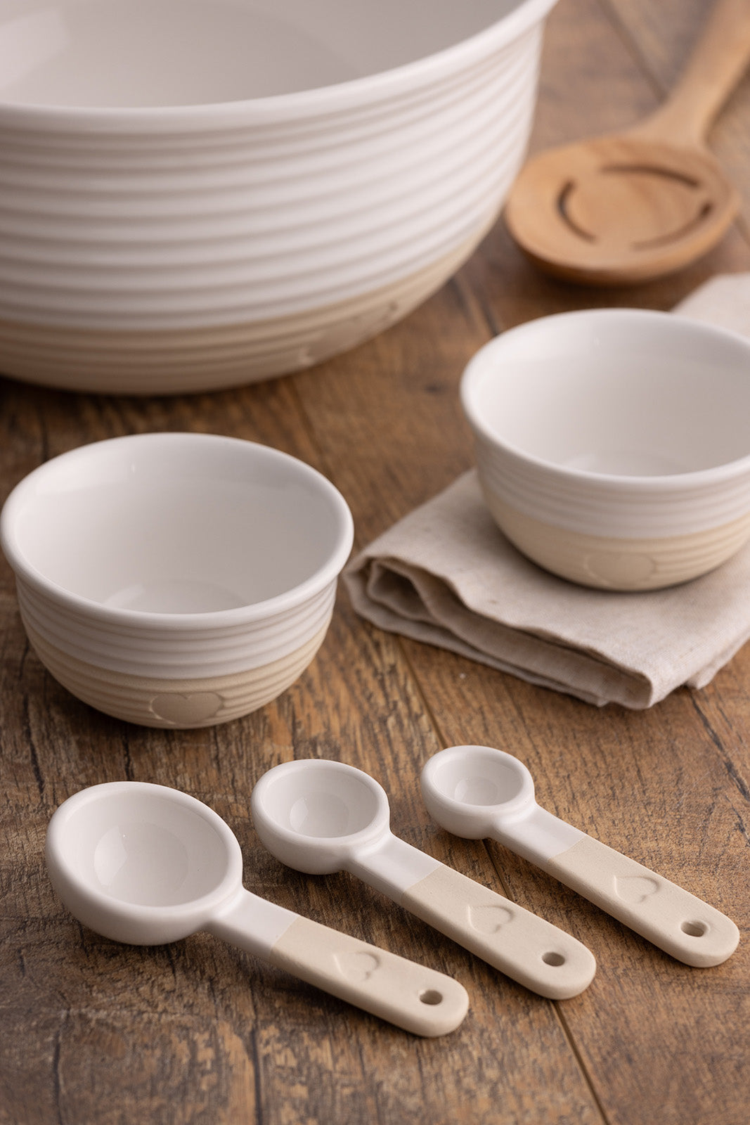 Mason Cash Rustic Charm Mini Bowl Set, 4 Stoneware Prep and Snack Bowls