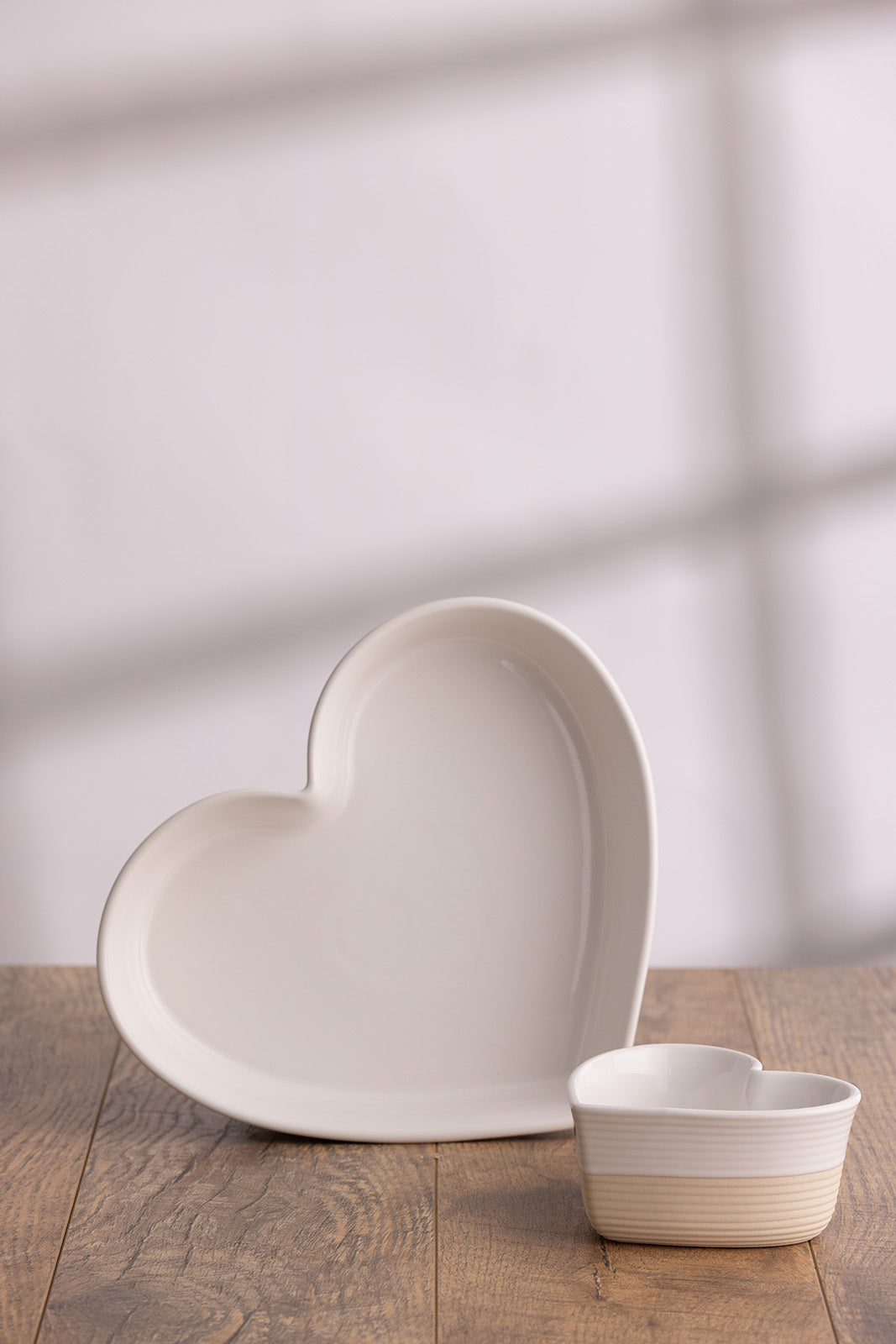 Mason Cash Rustic Charm Heart Oven Dish, 11" Stoneware Baking Dish with Embossed Design