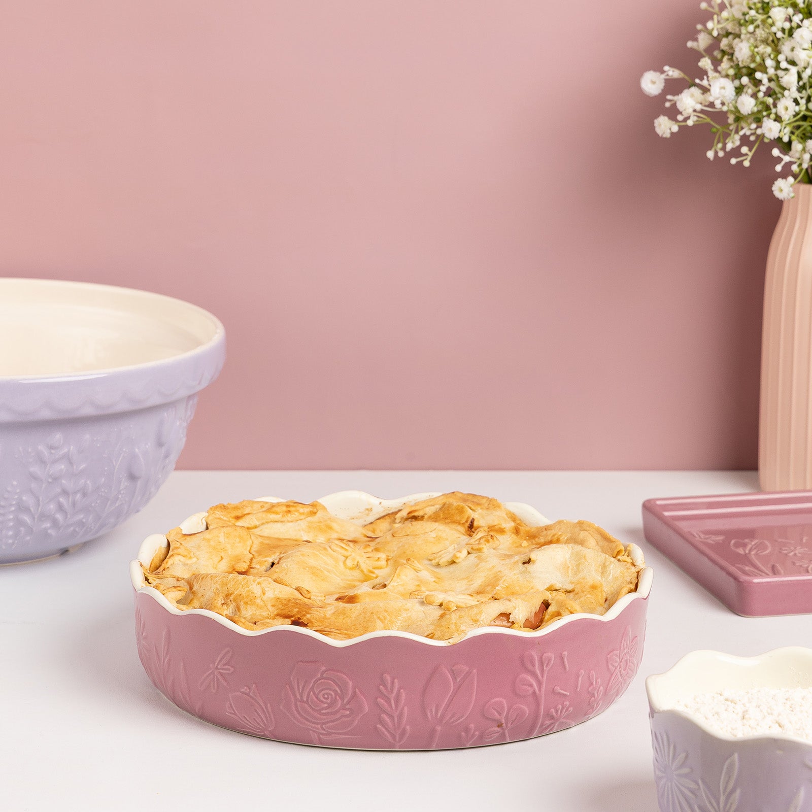 Mason Cash In The Meadow Pie Dish with Embossed Floral Design, Pink