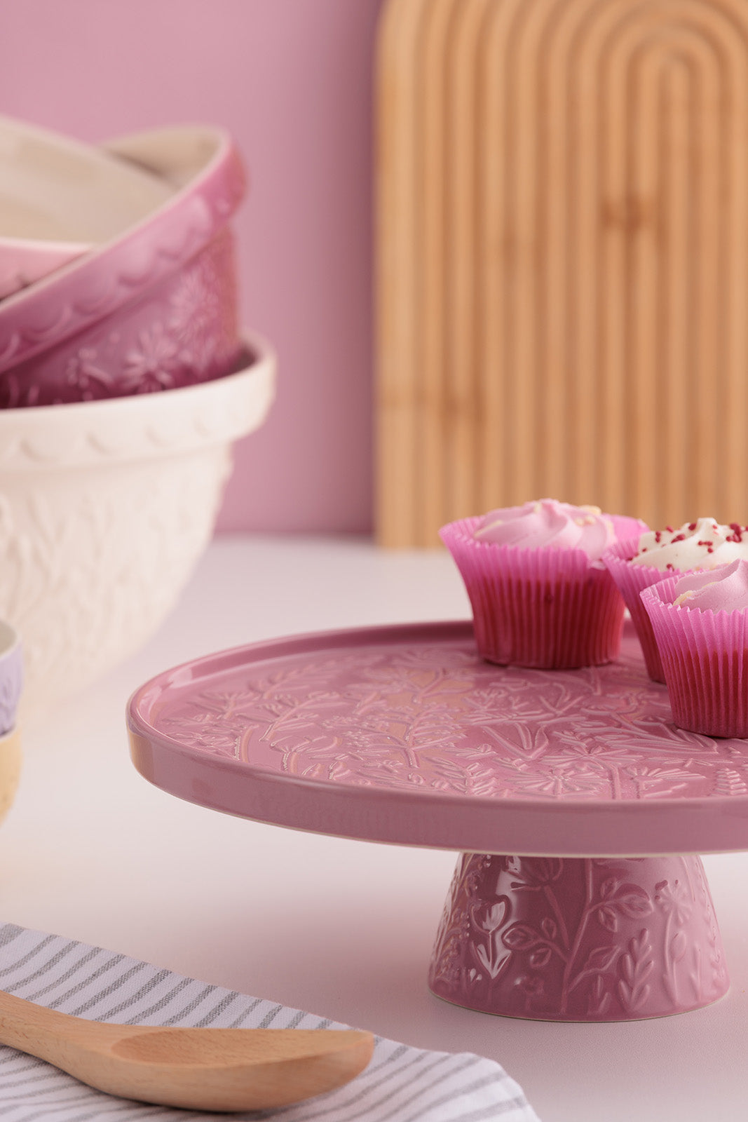 Mason Cash In the Meadow Cake Stand
