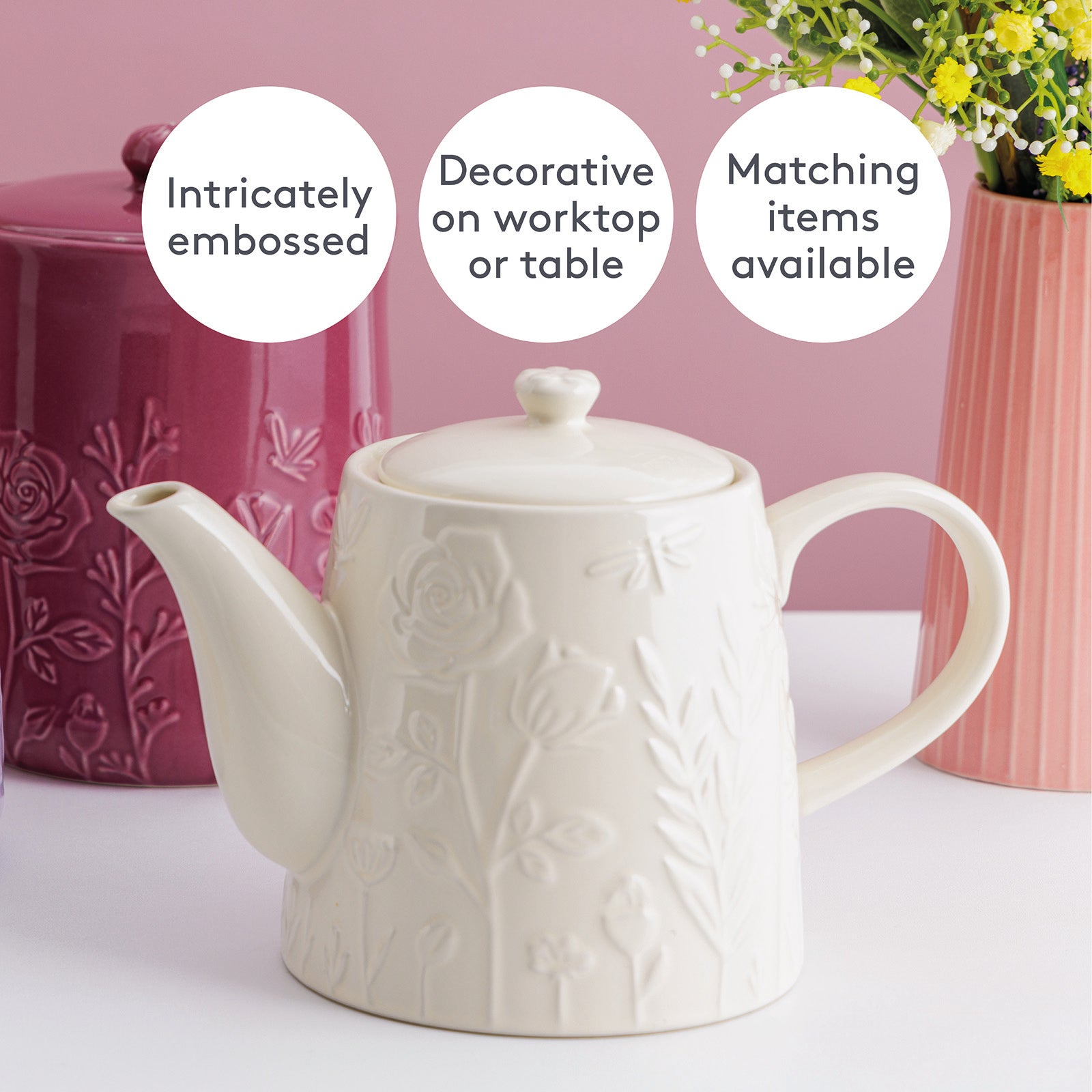 Mason Cash In the Meadow Teapot, 34 fl oz Stoneware Teapot with Embossed Floral Design