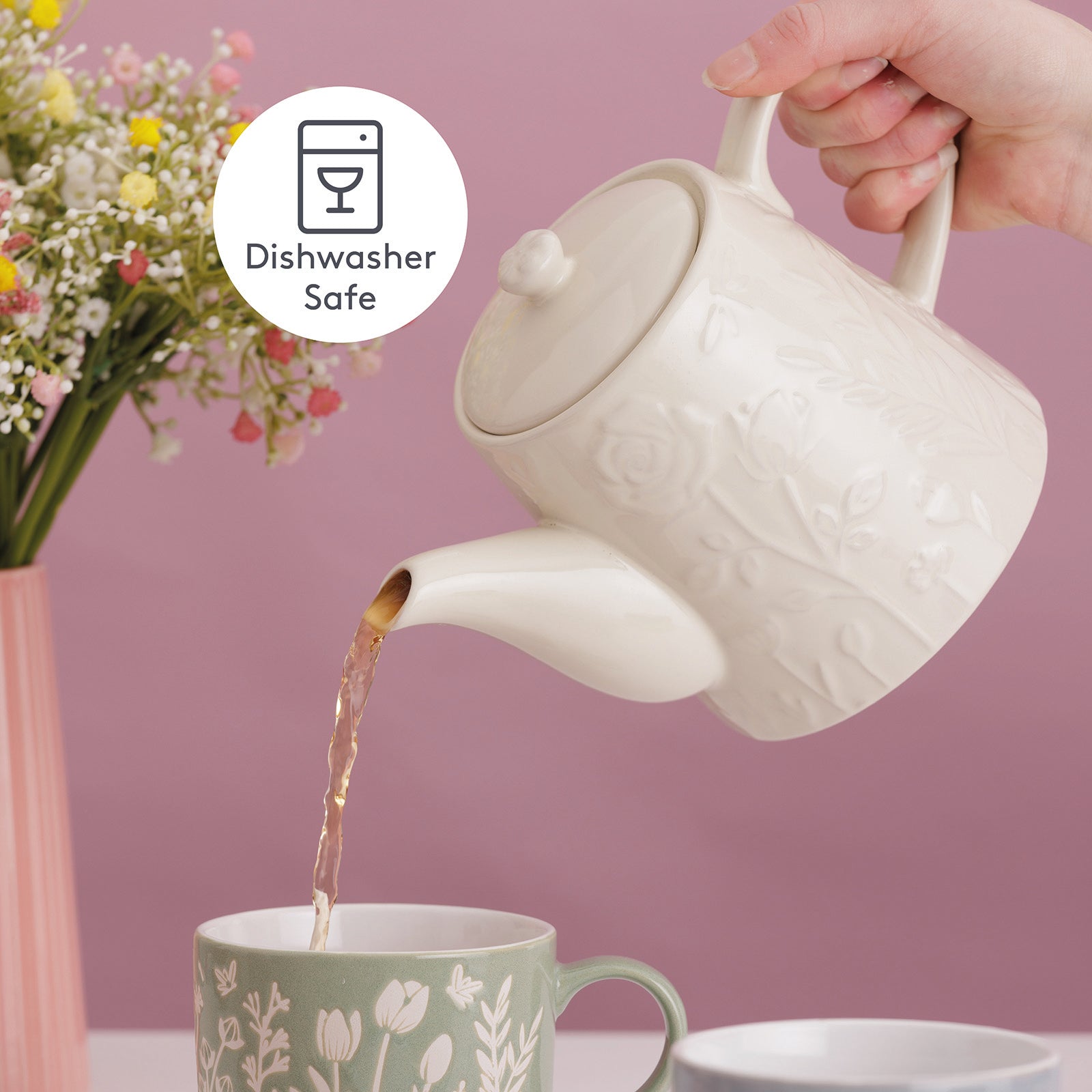 Mason Cash In the Meadow Teapot, 34 fl oz Stoneware Teapot with Embossed Floral Design