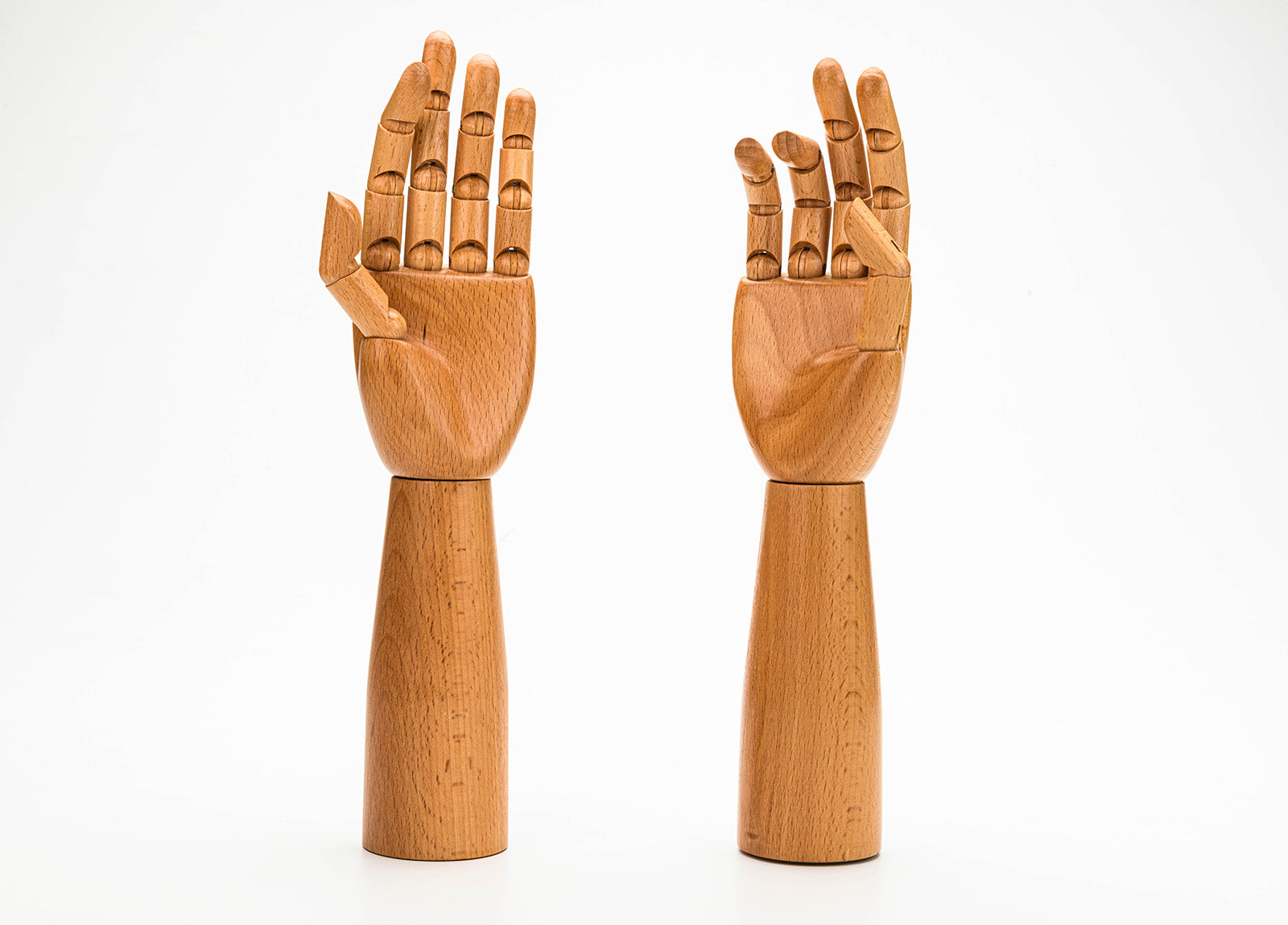 Mobi Handy Hand Shaped Salt and Pepper Mill, Right Hand