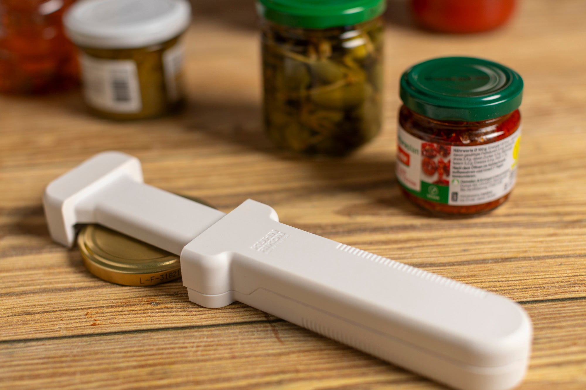 Kuhn Rikon Compact Jar Opener, Easy Grip Adjustable Lid Remover for All Jar Sizes, Ergonomic & Arthritis-Friendly