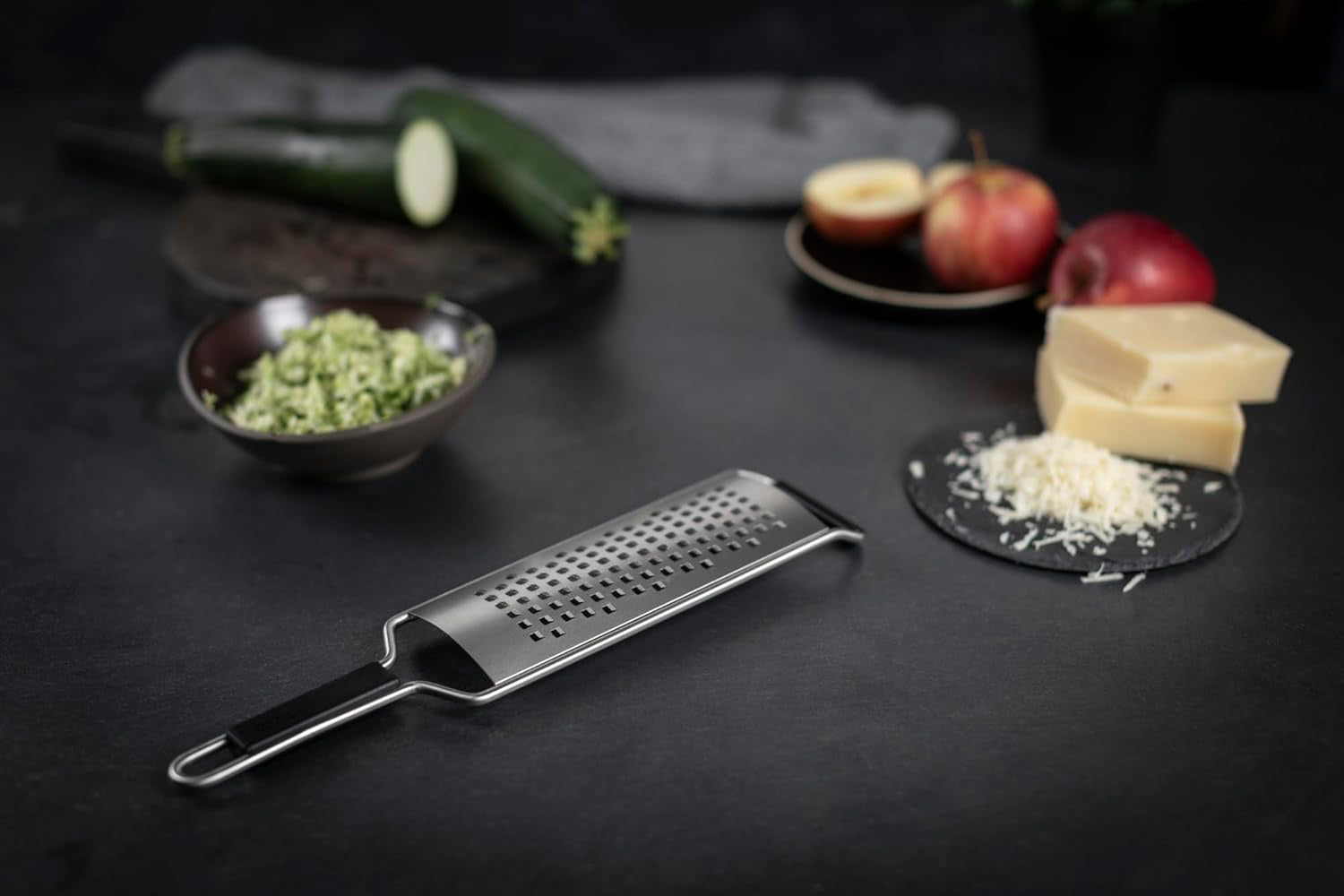 Kuhn Rikon Essential Medium Grater with Ultra-Sharp Stainless Steel Blade for Cheese, Vegetables & Fruit