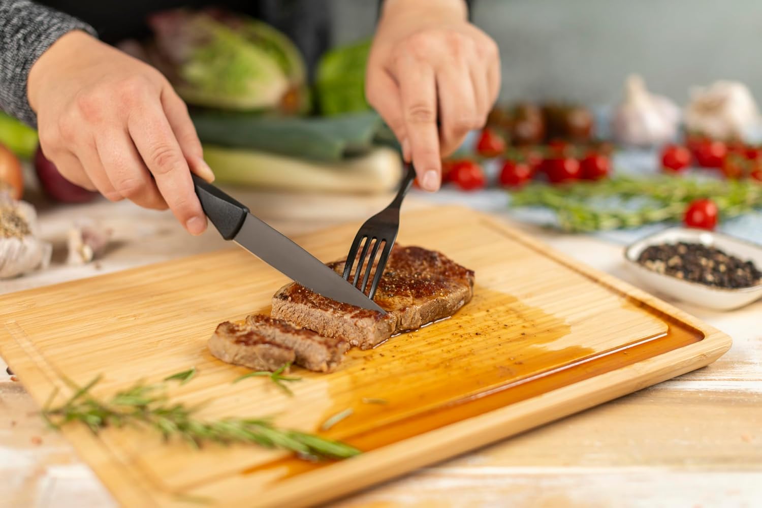 Kuhn Rikon ICED Steak Knife 4.13-Inch, Set of 4, Ice Hardened German Stainless Blade