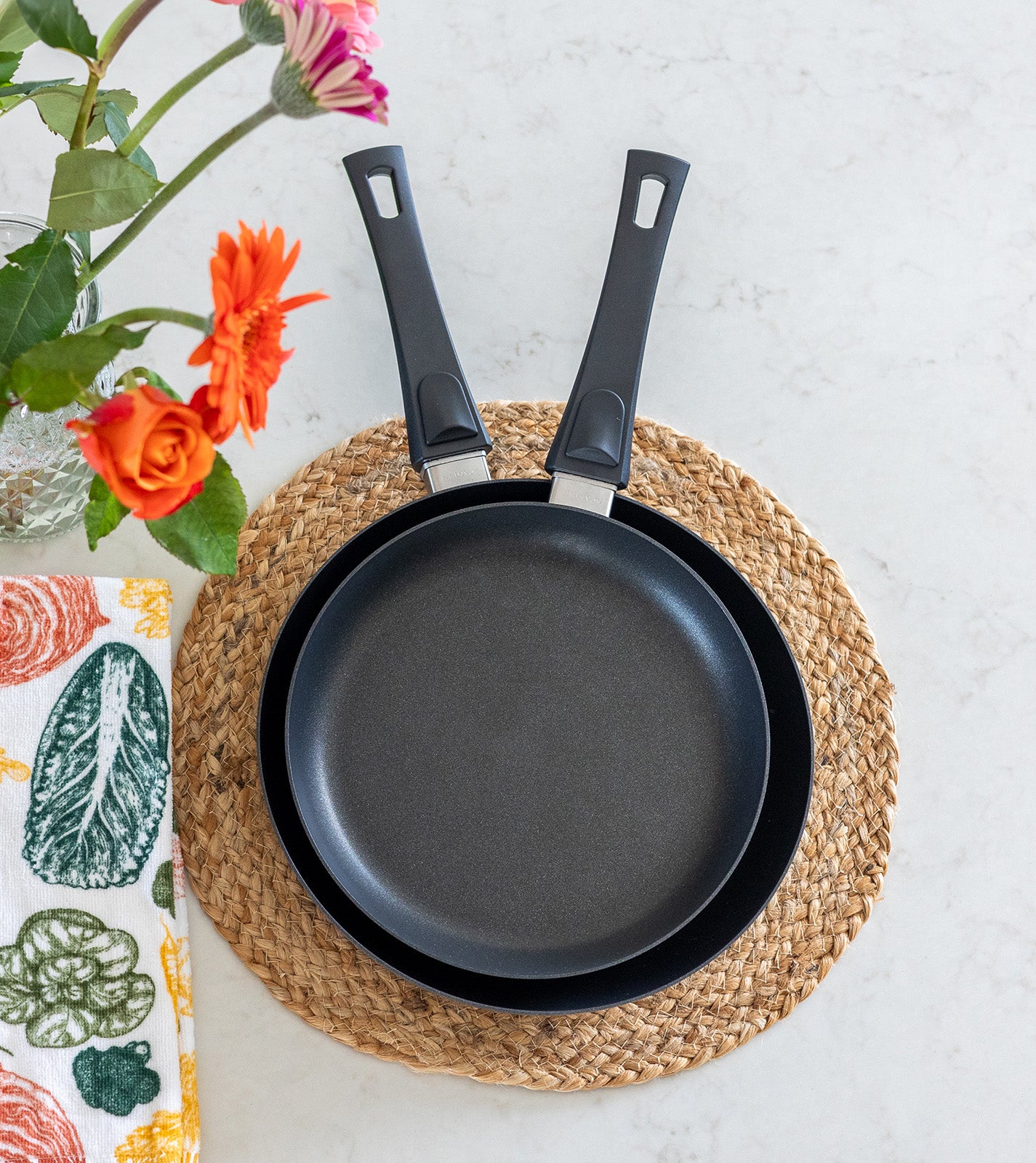 Scanpan Urban 2 Piece Nonstick Fry Pan with Detachable Handle, 9.5" and 11"