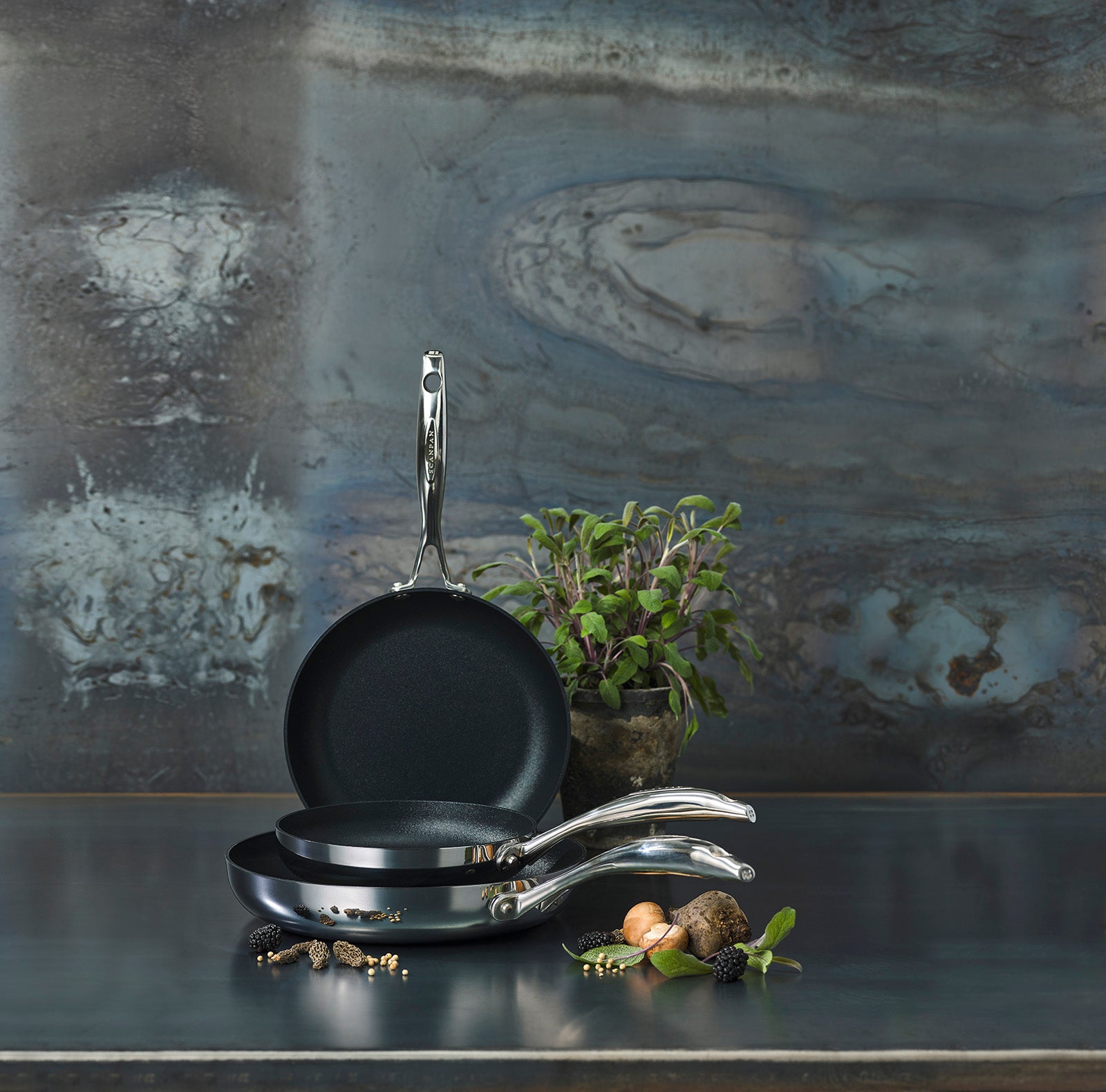 Scanpan HaptIQ 2.75 Qt. Covered Saute Pan