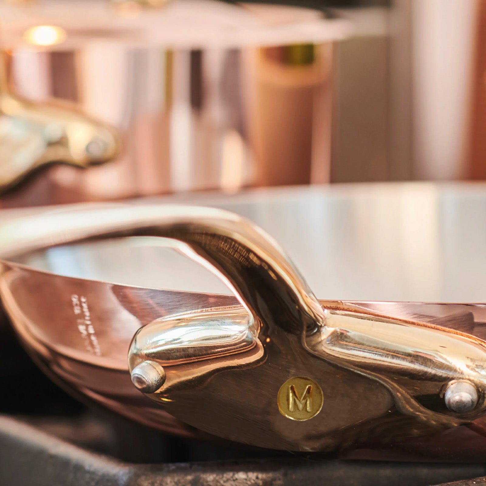 Mauviel M'Heritage 200 B 2mm Polished Copper & Stainless Steel Frying Pan With Brass Handles, 10.24-in, Made In France