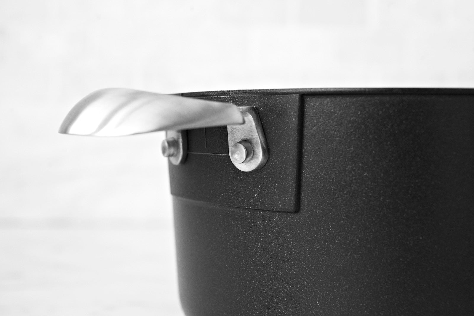 Scanpan Pro IQ 6.5 Quart Covered Dutch Oven