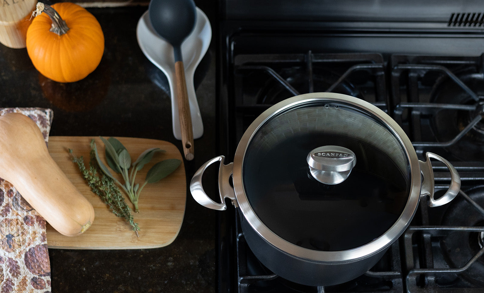 Scanpan Pro IQ 6.5 Quart Covered Dutch Oven