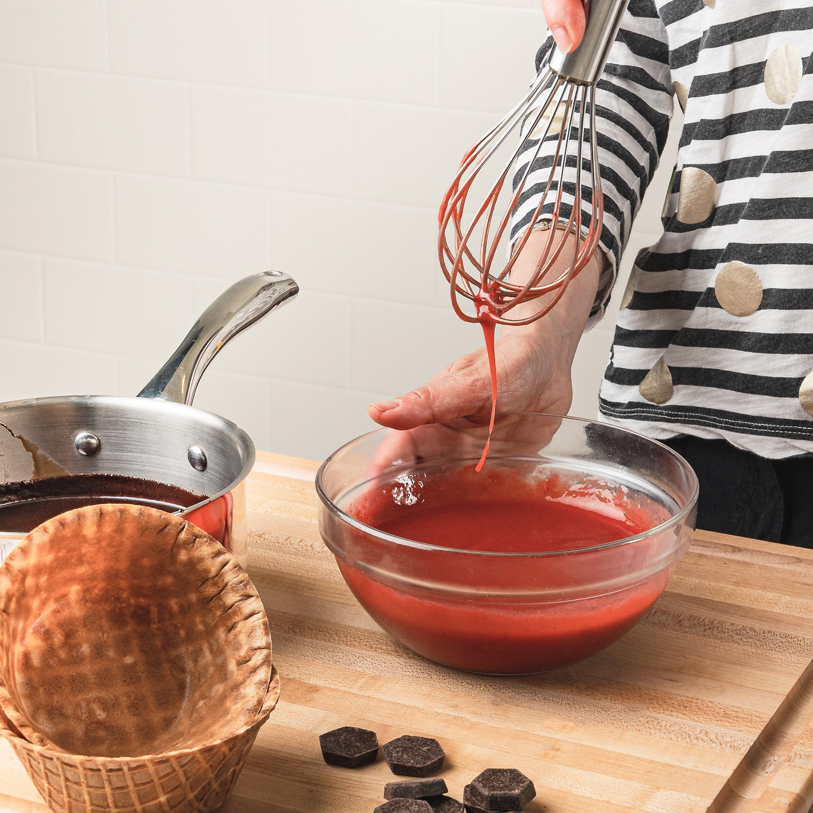 Cuisipro 10 Inch Silicone Balloon Whisk, Frosted