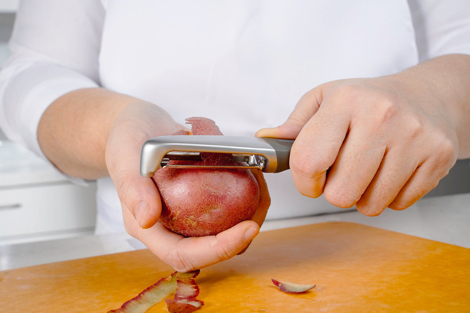 Cuisipro 7-Inch Swivel Peeler, Charcoal Grey