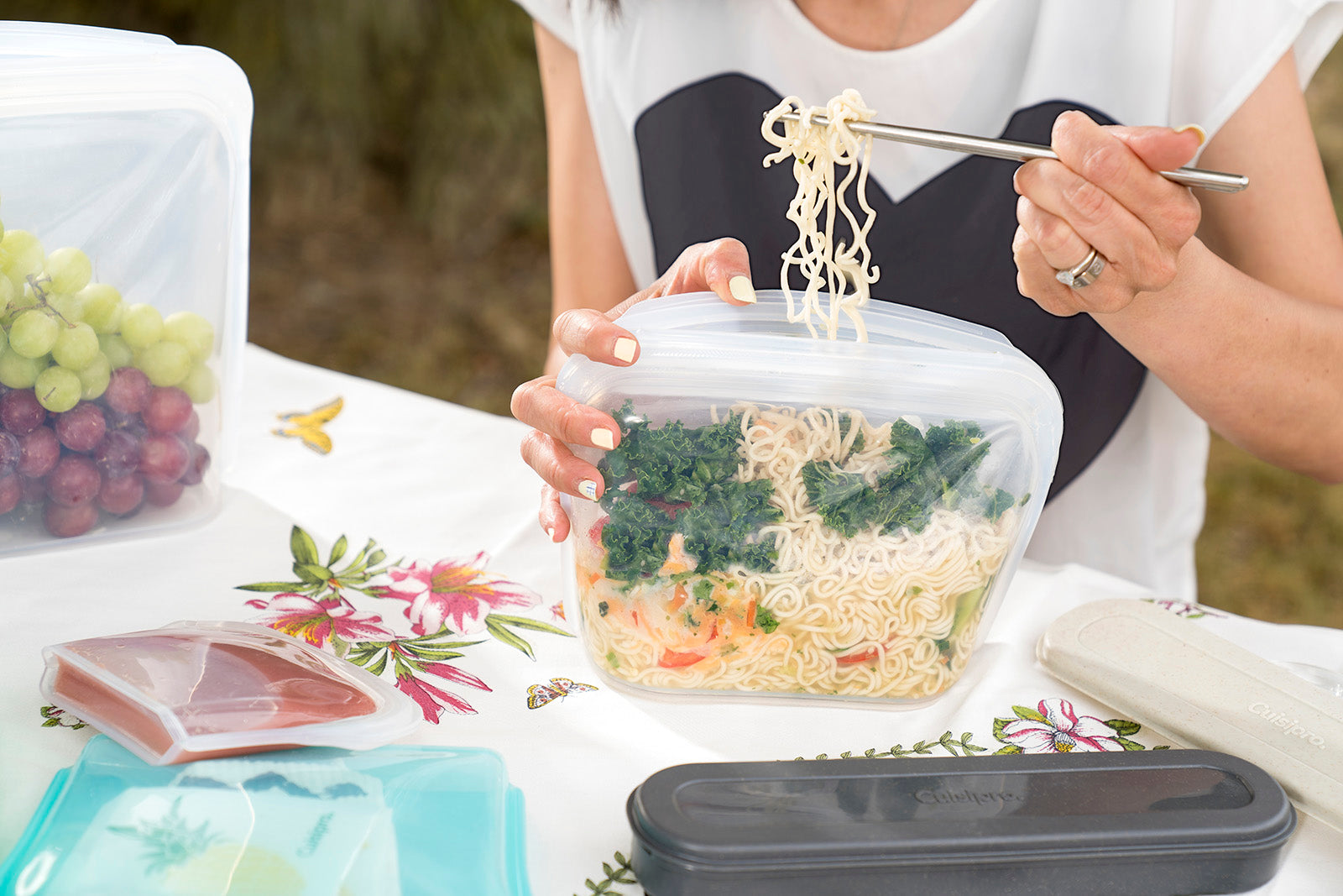 Cuisipro Pack-It Silicone Reusable Stand Up Storage Bag, 1300ml/44 oz