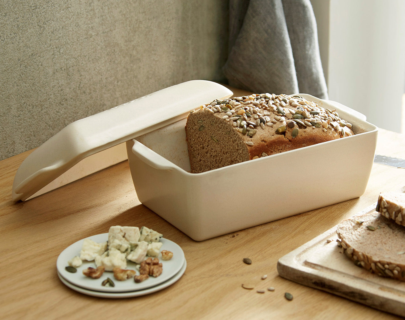 Emile Henry Bread Loaf Baker With Lid, Charcoal