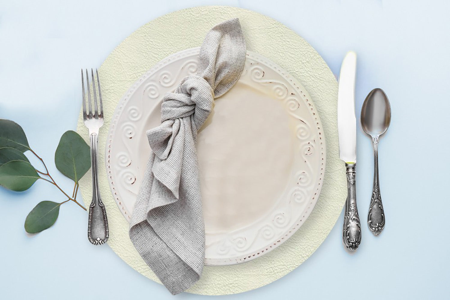 Davanti by Frieling Mattola Placemats Set of 6, Round 15 Inch Indoor Outdoor Table Placemats, Ecru