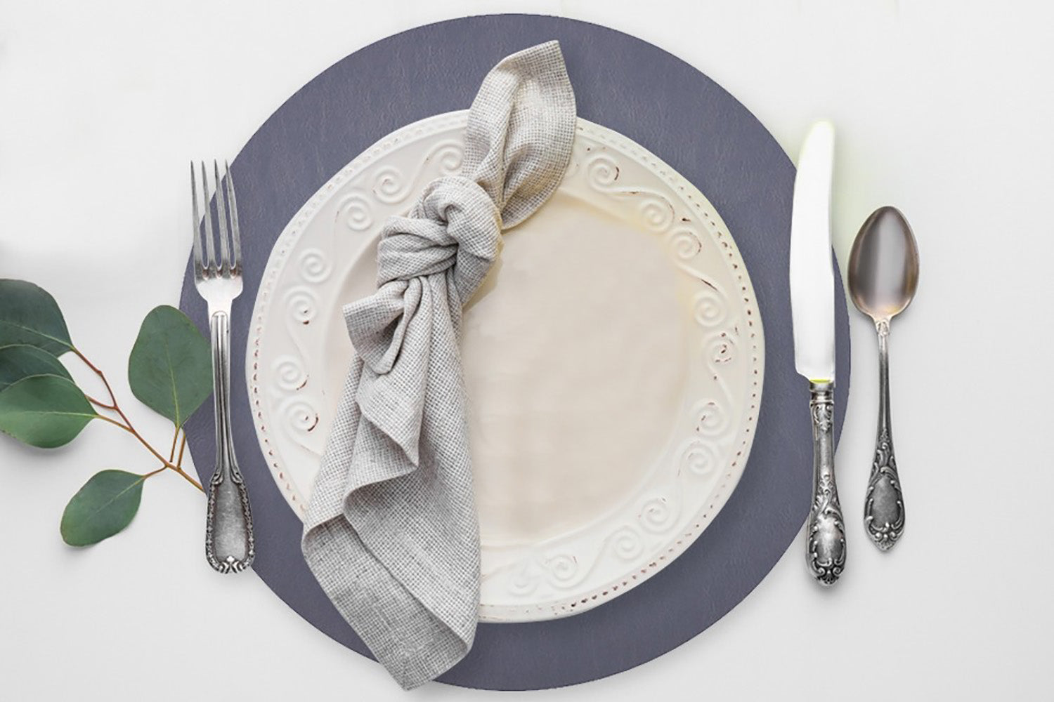 Davanti by Frieling Mattola Placemats Set of 6, Round 15 Inch Indoor Outdoor Table Placemats, Stone Marine