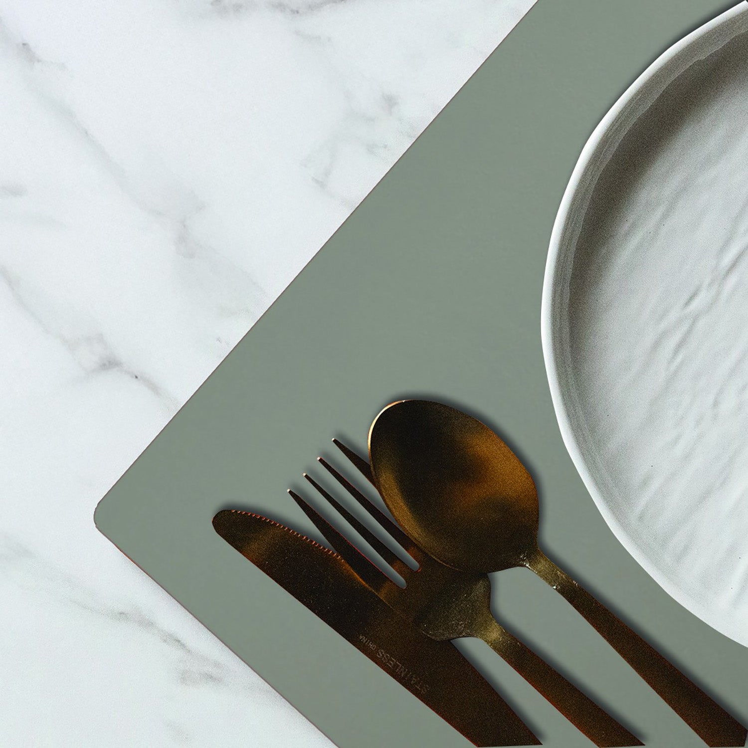 Davanti by Frieling Mattola Placemats Set of 6, Rectangular 16.5 x 12.5 Inch Indoor Outdoor Table Placemats – Mint