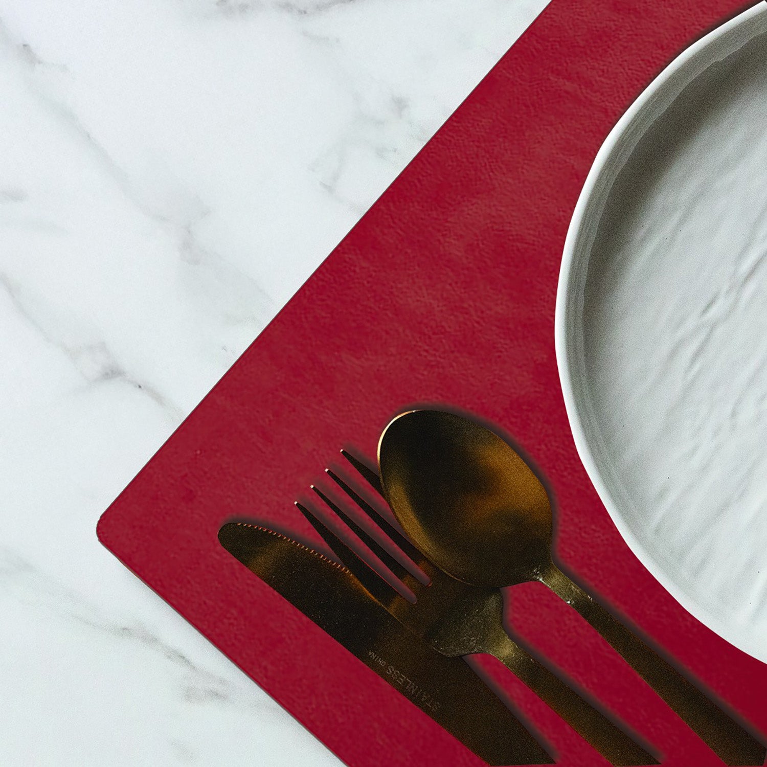 Davanti by Frieling Mattola Placemats Set of 6, Rectangular 16.5 x 12.5 Inch Indoor Outdoor Table Placemats – Earth Red