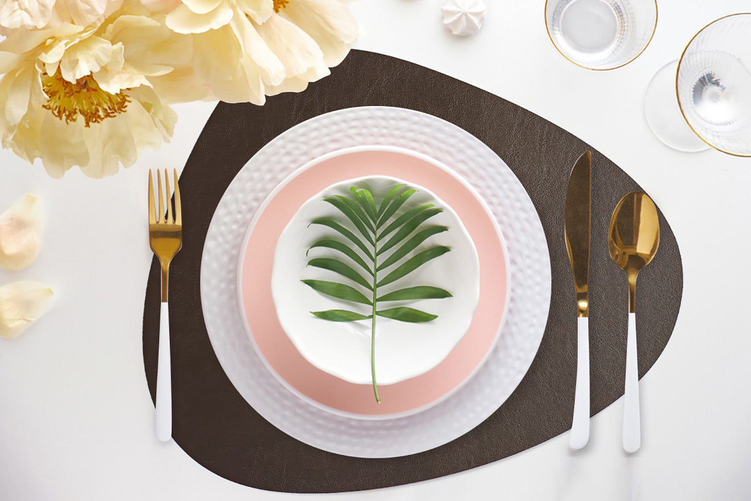 Davanti by Frieling Mattola Placemats Set of 6, Stone, 18.5 x 15.3 Inch Indoor Outdoor Table Placemats – Dark Brown