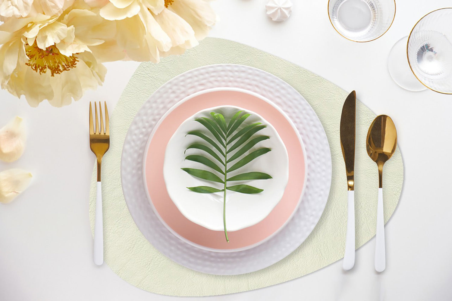 Davanti by Frieling Mattola Placemats Set of 6, Stone, 18.5 x 15.3 Inch Indoor Outdoor Table Placemats – Ecru