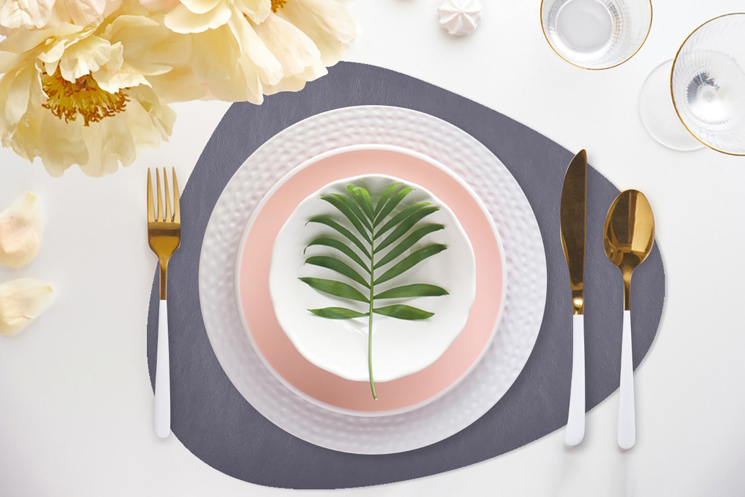 Davanti by Frieling Mattola Placemats Set of 6, Stone, 18.5 x 15.3 Inch Indoor Outdoor Table Placemats – Stone Marine