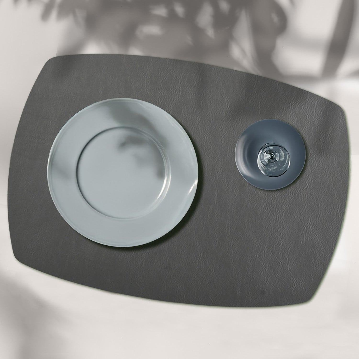 Davanti by Frieling Mattola Placemats Set of 6, Rectangle Plus, 14 x 18 Inch Indoor Outdoor Table Placemats, Castlerock Gray