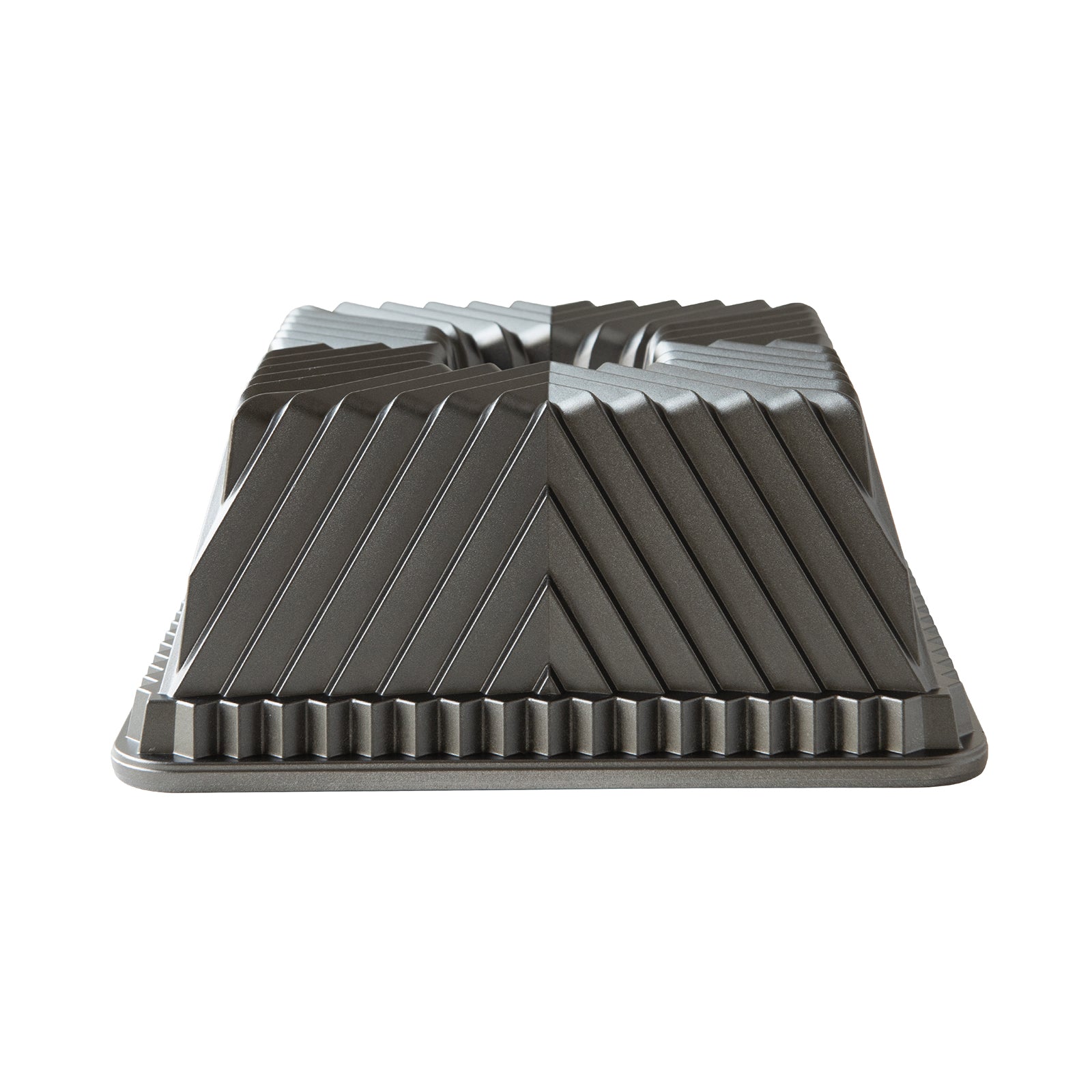 Nordic Ware Cast Aluminum Bundt Squared Pan