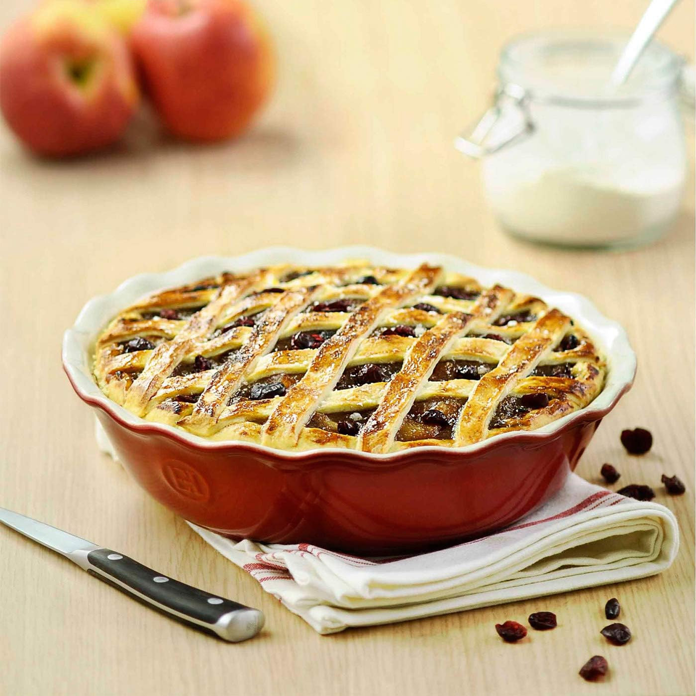 Emile Henry Made in France HR Modern Classics 9 Inch Pie Dish, Pumpkin